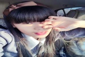 蔡紫毕业于 曾任央视、北京卫视主持人。她是一